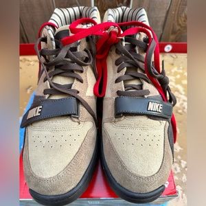 Nike Air Trainer 1 in brown, red and khaki.  Excellent used condition.